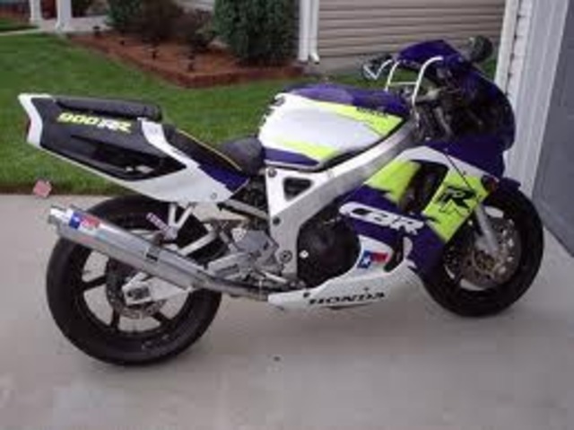 1995 CBR900RR