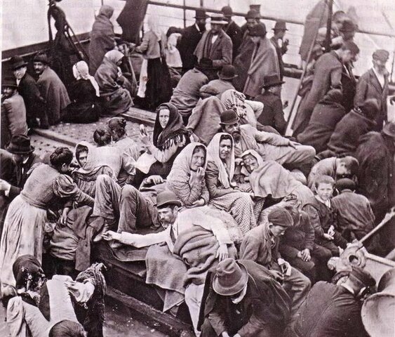 Desconolización y Migración