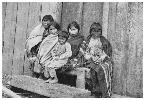 IDENTIDAD TRIBAL O ÉTNICA