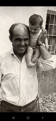 Neix la ultima filla, la meva mare, Maria Jesus.