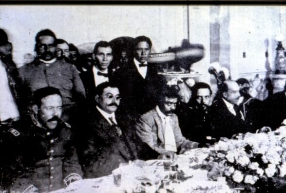 Ángeles, Villa y Zapata se reunieron por primera vez.