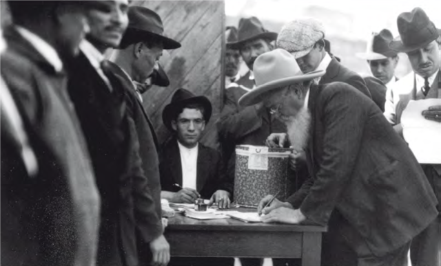 Constitución Política de los Estados Unidos Mexicanos