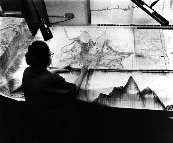 Primer mapa del suelo oceánico