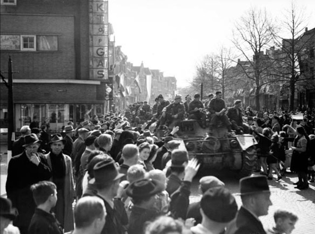 Canadian troops help liberate the Netherlands from Germany
