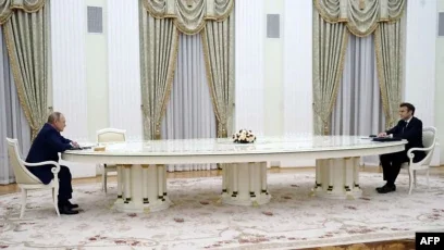 French President Emmanuel Macron Meets Putin and Said That He Had Managed to Convince Him not to "Escalate" the Crisis Even Further