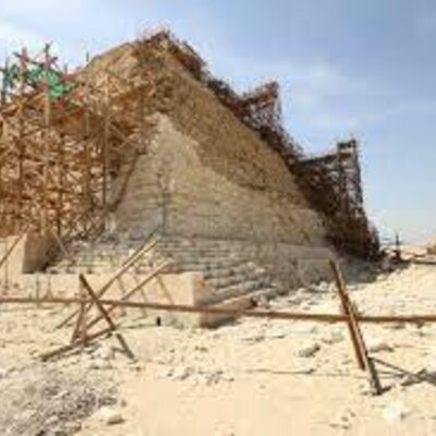 Timeline: Construction of the pyramids.