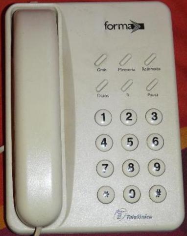 Segundo teléfono que entró en mi casa, fue el modelo domo-mano.