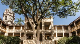 Timeline: Historia Edificio de San Ignacio