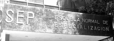 (1943) Inicia sus labores La Escuela Normal de Especialización (ENE).