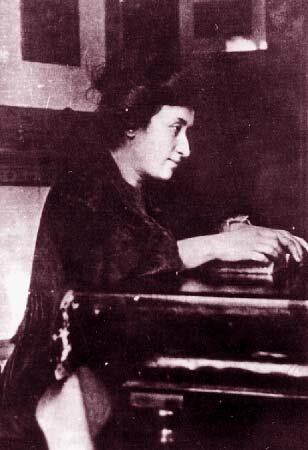 ROSA DE LUXEMBURGO