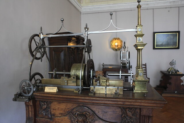 Токарный станок