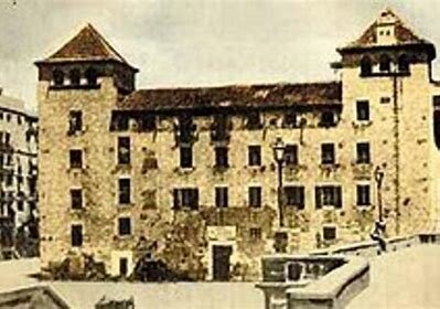 Se crean las escuelas de Ingeniería Industrial en Barcelona, Sevilla, Vergara, Valencia y Gijón.