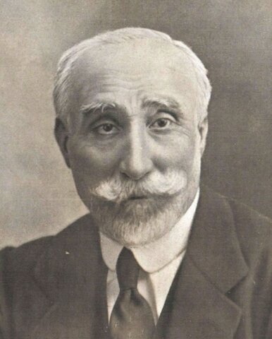 BIOGRAFÍA DE ANTONIO MAURA