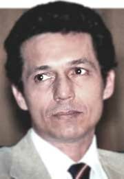 Roberto d'Aubuisson, de ARENA, niega la existencia de una guerra civil en el país.