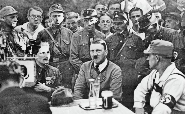 Nasce il Partito Nazionalsocialista dei lavoratori tedeschi (NSDAP)