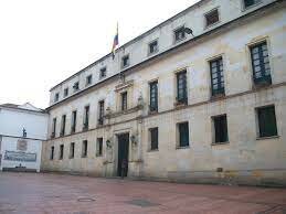 Se instala en el Palacio de San Carlos la Junta de Gobernadores convocada por el presidente Reyes.