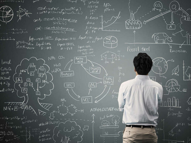 Obtains Doctorate in physics from Harvard