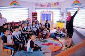 Creación de 9 grandes unidades de servicios educativos