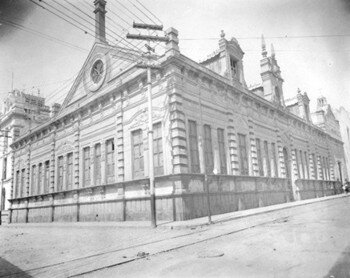 Fundación de la universidad