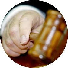 Reestructura del tribunal