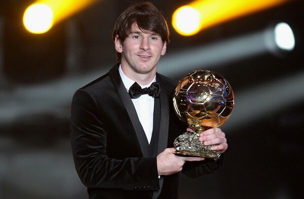 Primeira bola de ouro