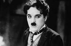 EL CINESTA Y COMICO CHALES CHAPLIN CREA EL PERSONAJE CHARLOT