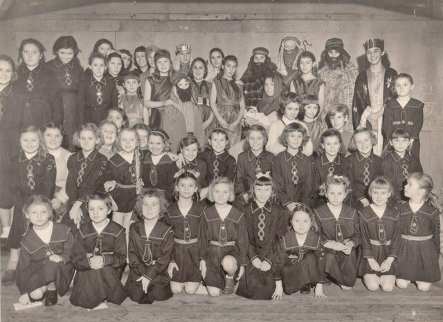 LA GUIRLS’ LIFE BRIGADE