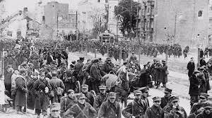 Alemania y la Unión Soviética se reparten el territorio de Polonia.