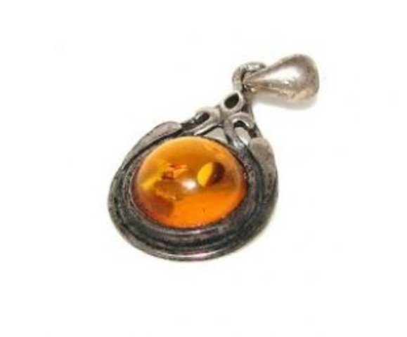 Mrs. Nesbitt's Pendant