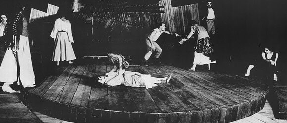 Fundación do Centro Dramático Galego