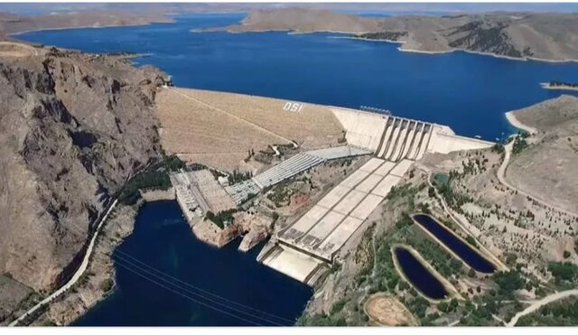 She pioneered the work that started in 1966 for the dredging of the areas that will be inundated with the construction of the Keban Dam.