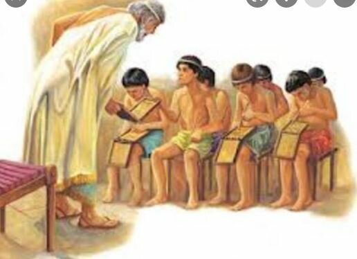 Antiguo Reino (5000 a. C. – 3800 a. C.) Reino Medio (2160 a. C. – 1680 a. C.) Nuevo Imperio (1580 a. C. – 525 a. C.)