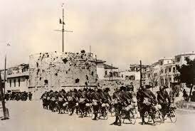 Italia ocupa Albania