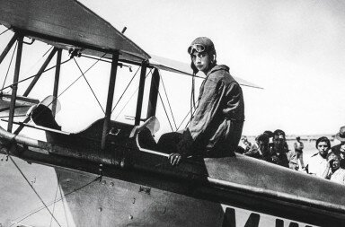 Primer vuelo tripulado de un aeroplano