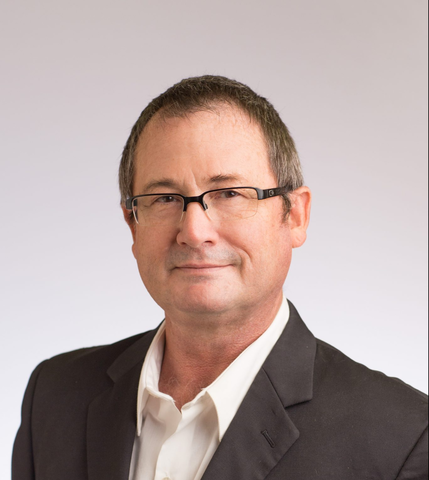 Carl Deckard desarrollo el sinterizado selectivo por laser