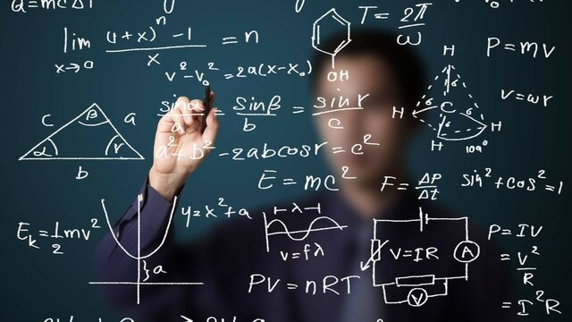 FORMACIÓN ACADÉMICA