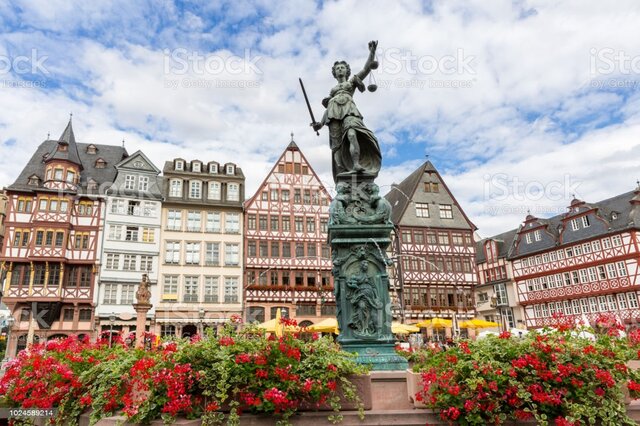 SIGLO XX PENSAMIENTO CRITICO MODERNO.