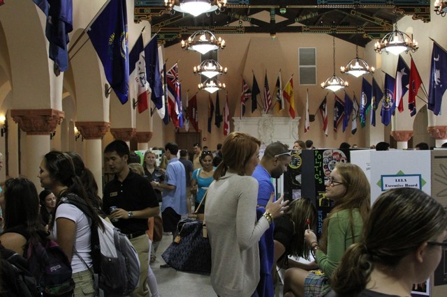 200 Students sign up