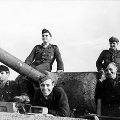 Timeline: Nebraska in the 20th Century