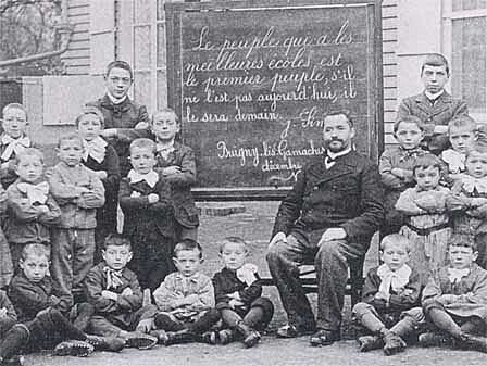 FRANCIA (AÑO 1881)