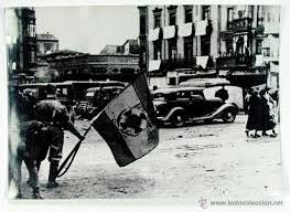 EL BANDO NACIONAL TOMA GIJÓN