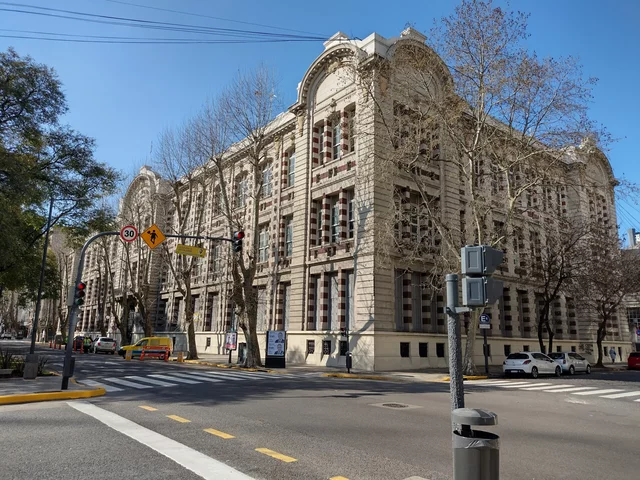 Se crea la Escuela Técnica de la Nación "Otto Krause"