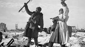 Termina la batalla de Stalingrado con la rendición de Alemania.