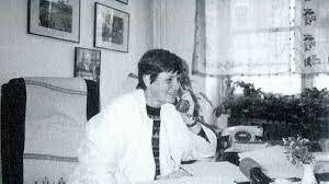 She received Dermatology and Venereal Diseases Specialization from SSK Nişantaşı Hospital between 1964-1968.