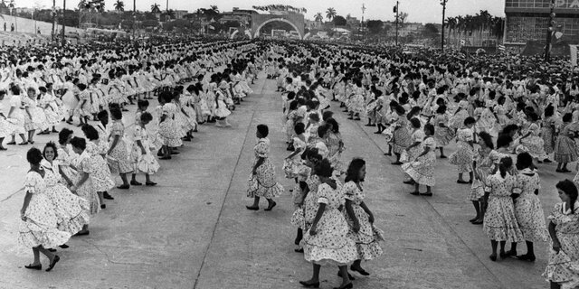 Castro win over Soviet in Barring vote