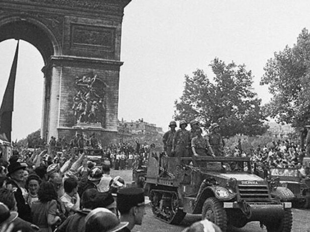 Los aliados liberan París