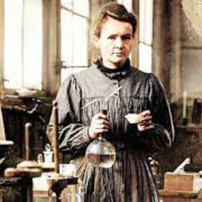 Timeline: DONES CIENTÍFIQUES AL LLARG DE LA HISTÒRIA