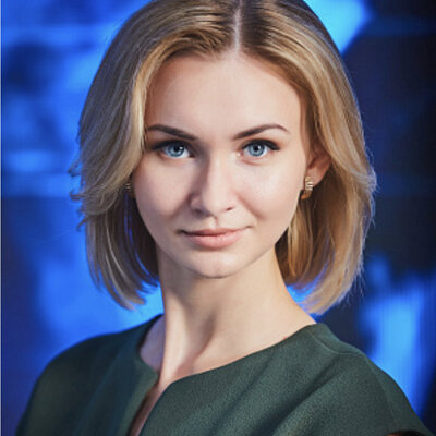 Timeline: Резюме журналиста Елизаветы Малых