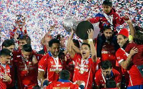 Chile sale campeón de la copa América 2015.