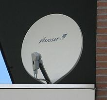 Primera emissió de TV satèl.lit